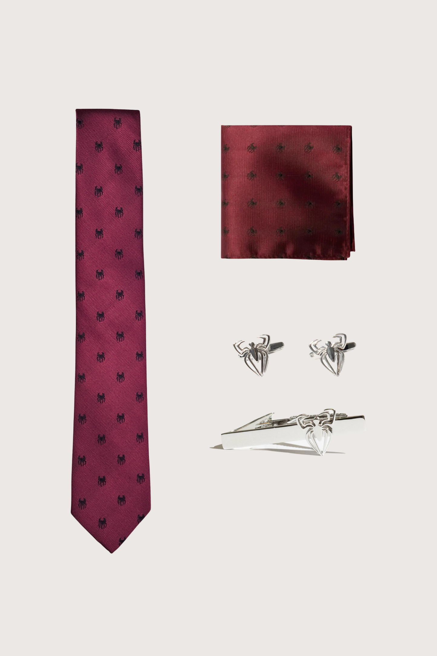 Set 4 en 1 Arañas Roja Corbata, Clip, Mancuernillas y Pañuelo.