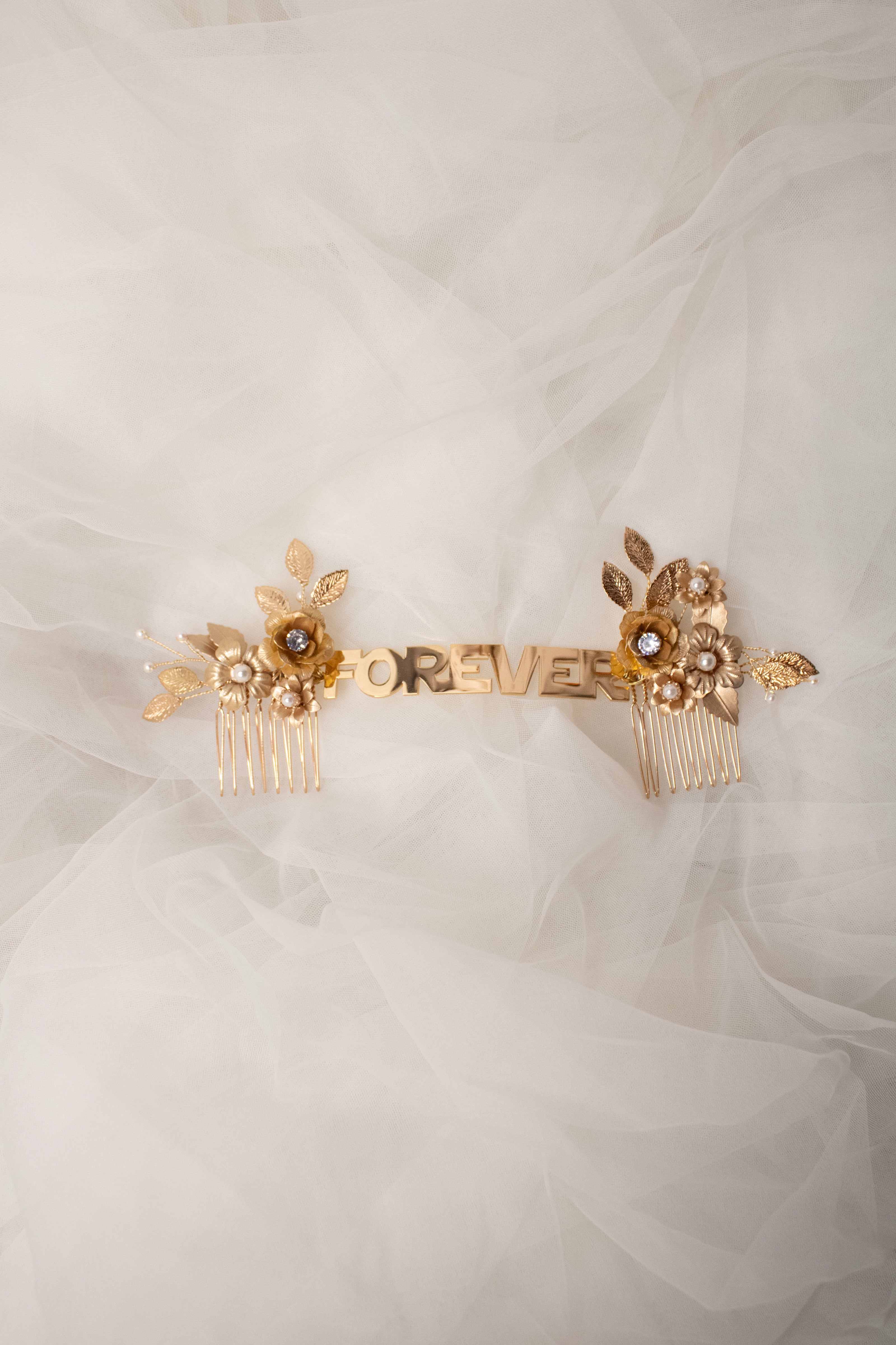 Tocado de novia inspirado en StarWars “Forever” dorado floral